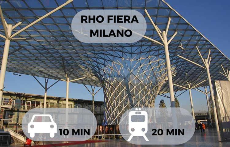Tram Sotto Casa - In Duomo In Un Attimo Milano
